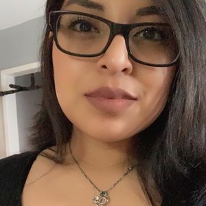 Meet your Posher, Fatima